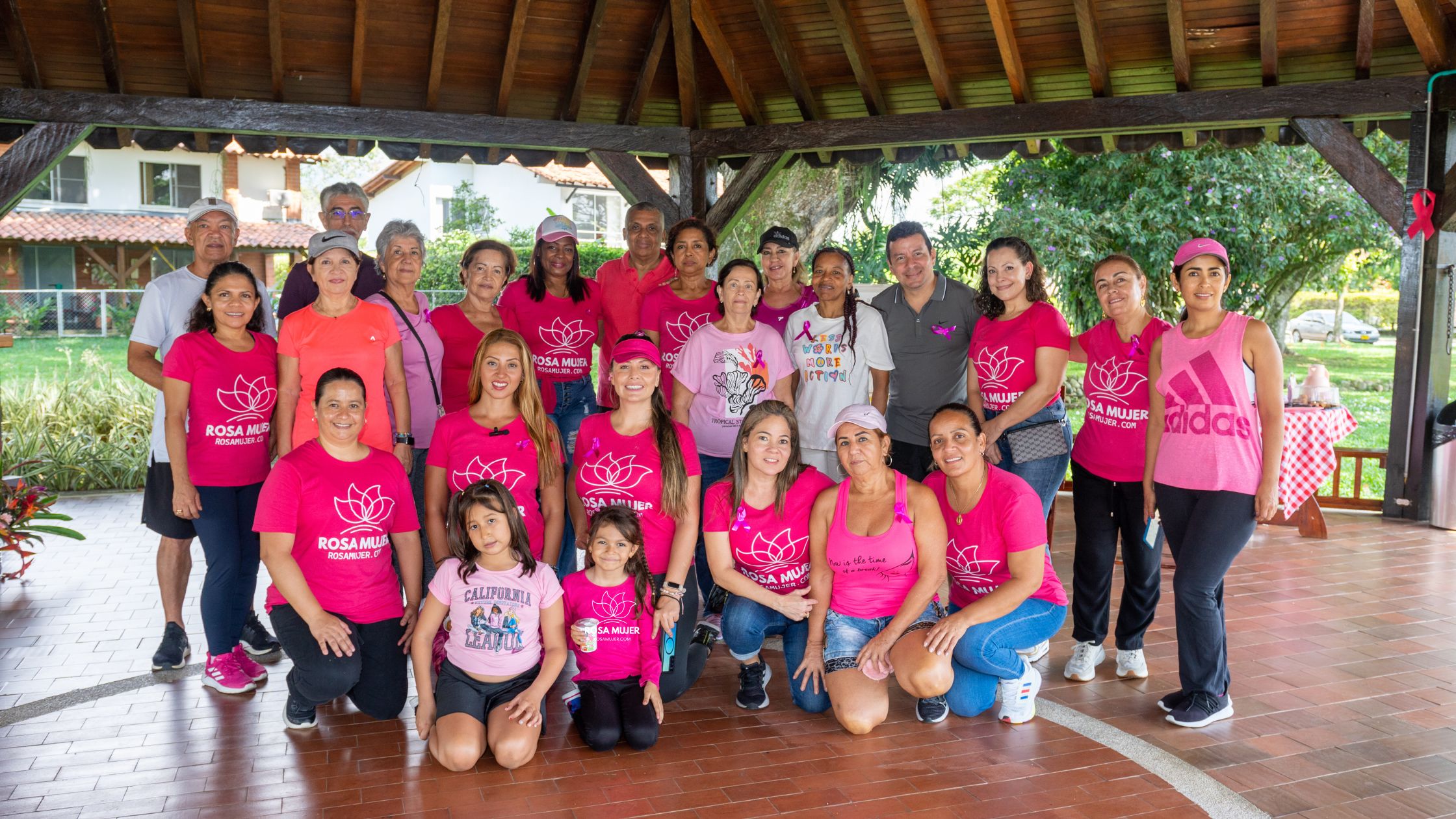 Comunidad Rosa Mujer 2023 en Cali, Colombia